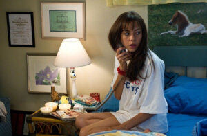 Watch Aubrey Plaza Rachel Bilson In New Clip And Pics From THE TO